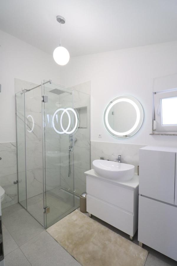 Vrsi Apartments ภายนอก รูปภาพ