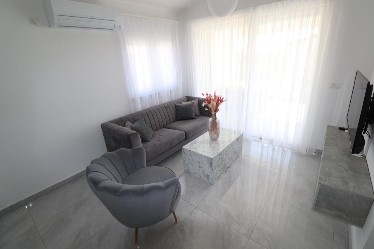 Vrsi Apartments ภายนอก รูปภาพ